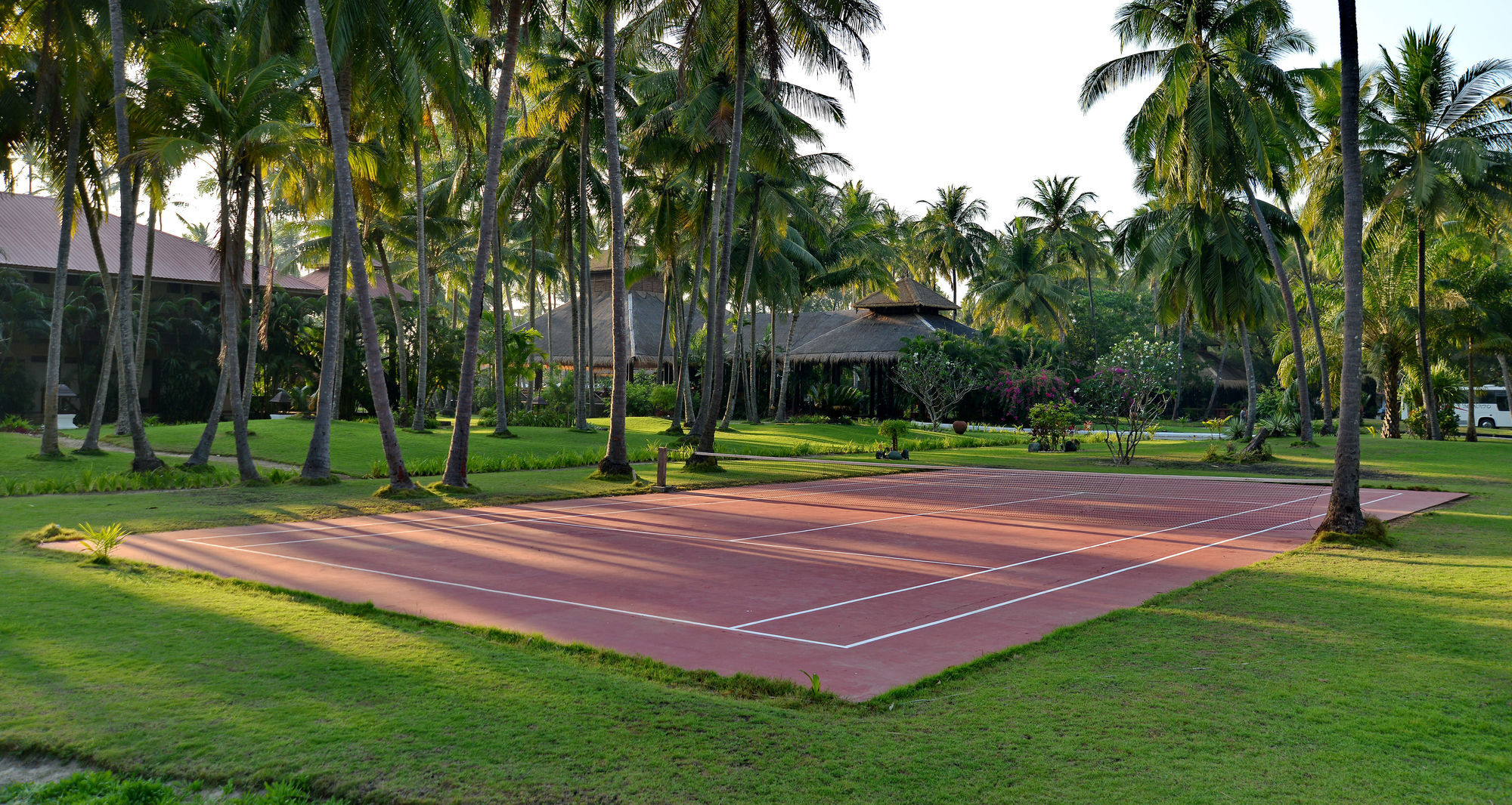 Myanmar Treasure Resorts Ngwe Saung Ngwesaung Exterior foto
